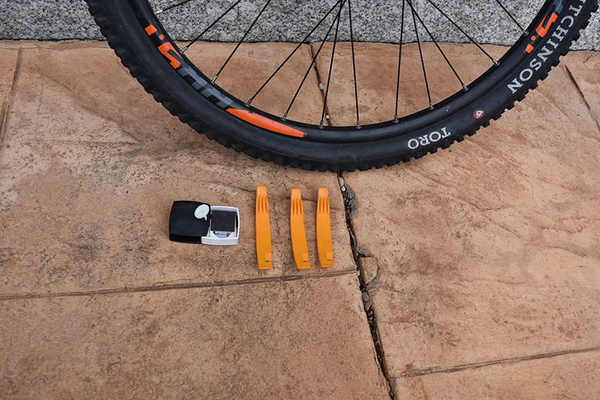 Arreglar Pinchazo Bicicleta