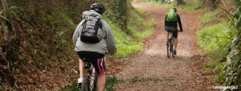 Consejos para hacer el Camino de Santiago en bici- Puedes hacer el Camino solo o en grupo, tú decides