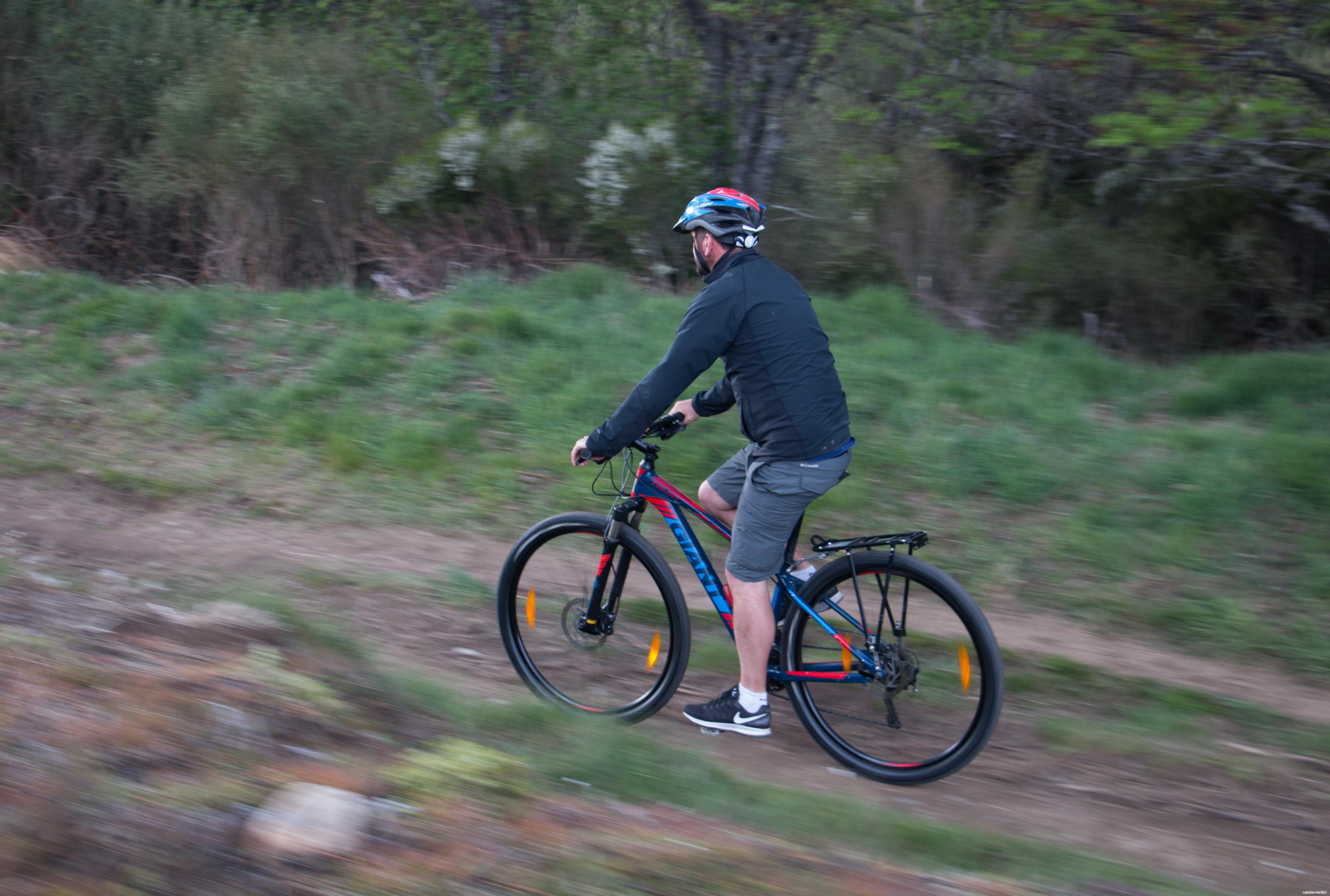 Camino de Santiago desde León- Descenderás entre verdes paisajes