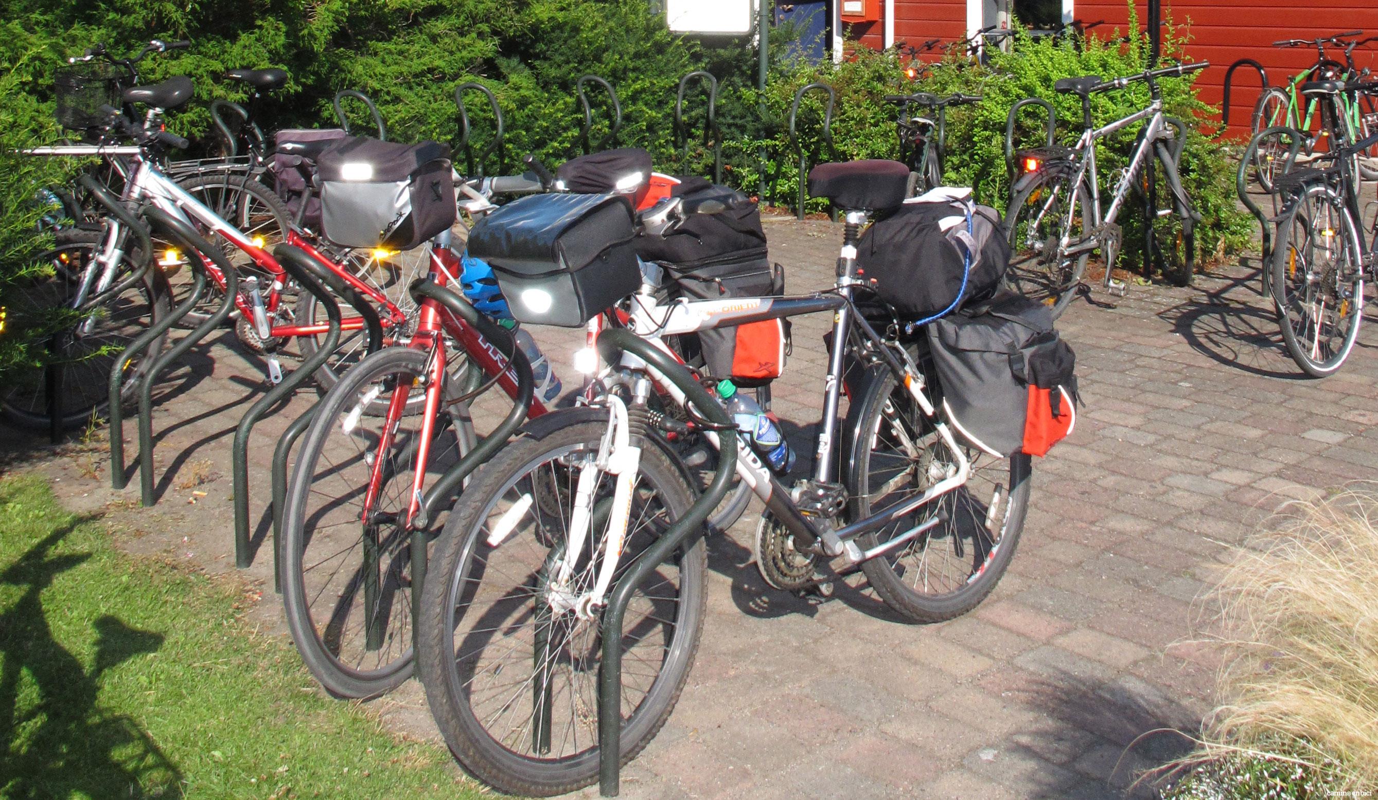 Consejos diarios: intenta anclar tu bici en los lugares habilitados