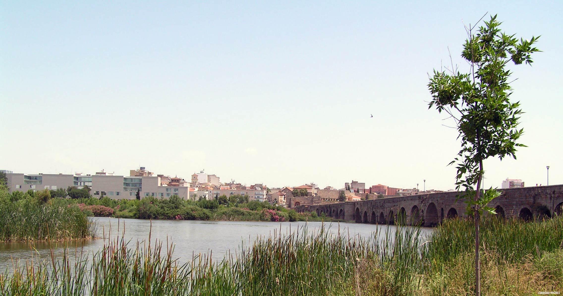 Or&iacute;genes de la V&iacute;a de la Plata: Puente Romano en M&eacute;rida
