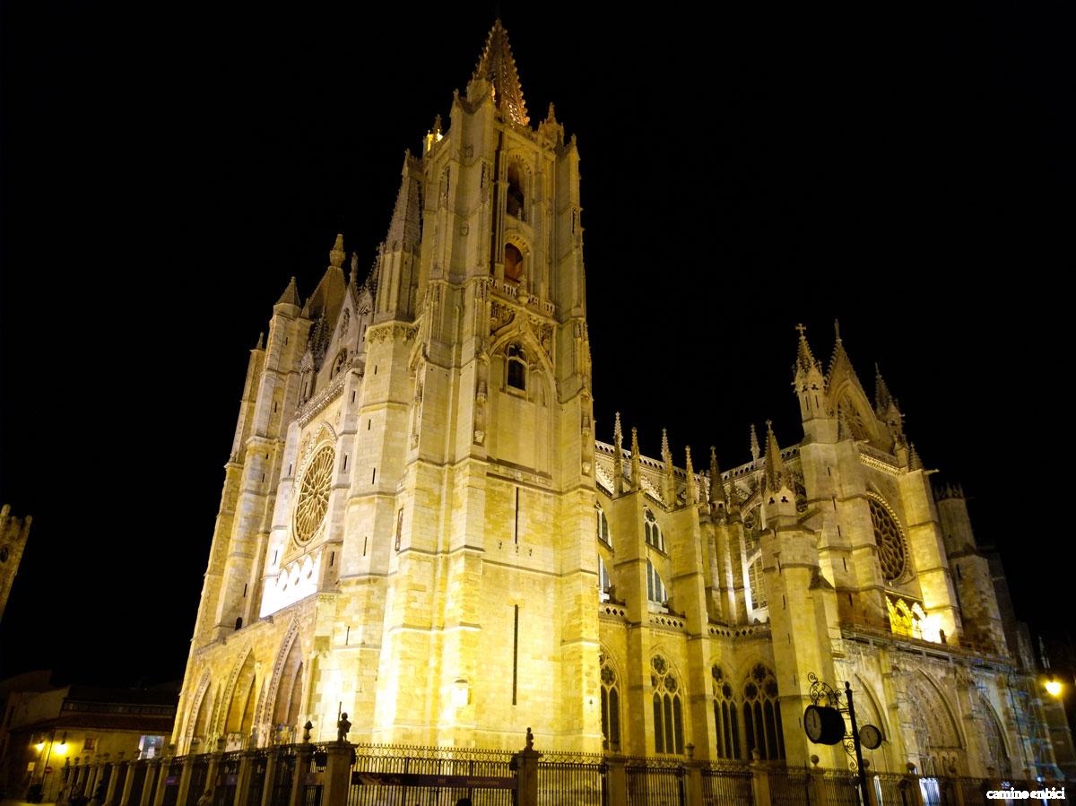 Catedral de Santa María de Regla de León - Camino de Santiago
