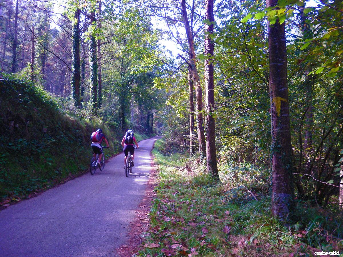 Deba-Markina-Xemein etapa en bicicleta en el Camino del Norte