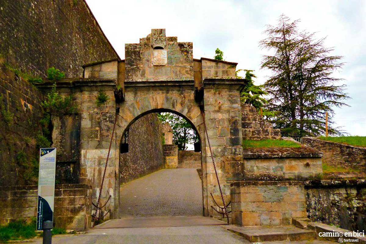 Puerta de Francia - Muralla de Pamplona